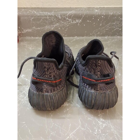 Adidas Boost youth size 2.5 - Picture 5 of 7